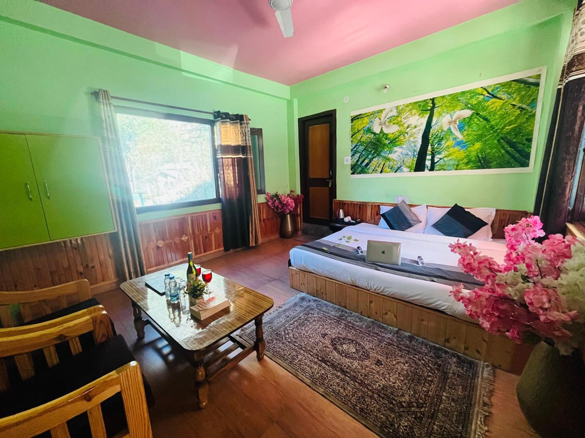 Hotel Dream Valley Kasol #Near Mall Road #River View #Parking #Gaming Zone #Open Terrace #Restaurant Exteriör bild