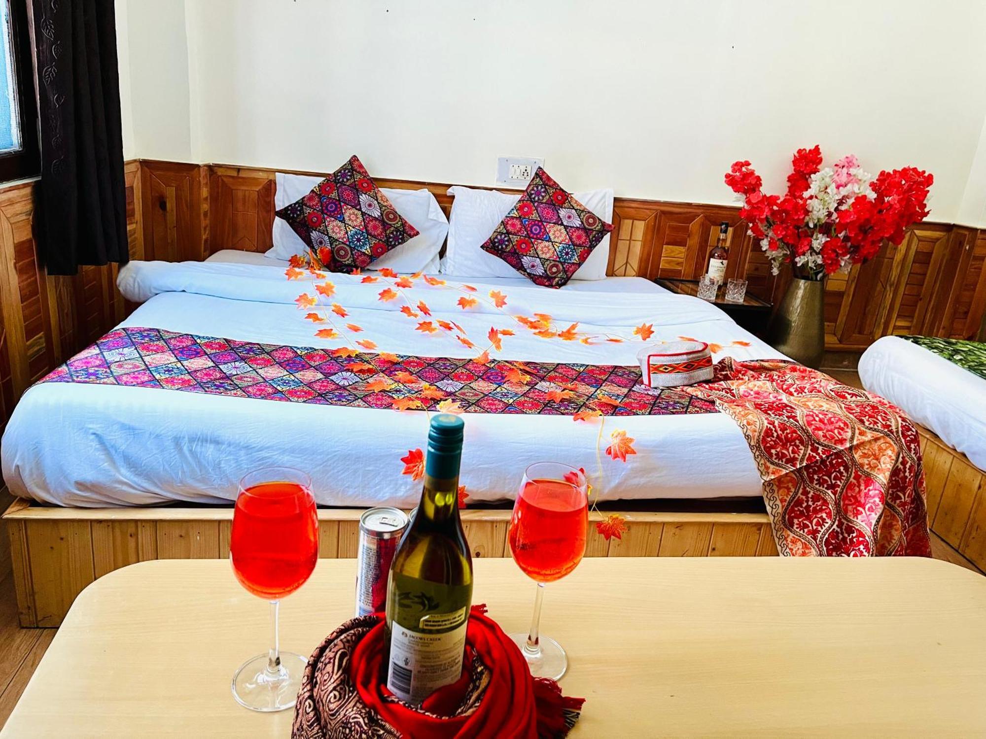 Hotel Dream Valley Kasol #Near Mall Road #River View #Parking #Gaming Zone #Open Terrace #Restaurant Exteriör bild