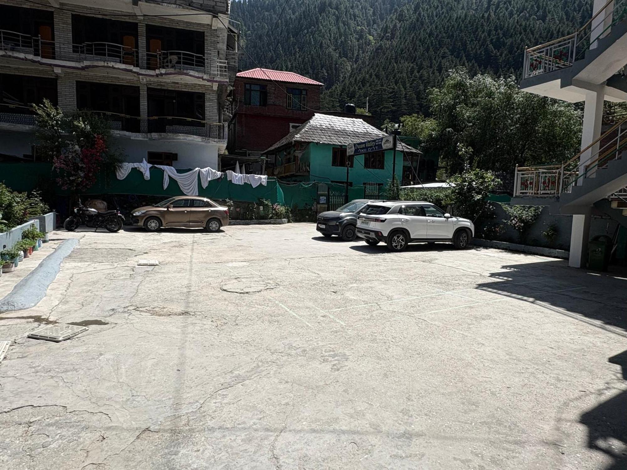 Hotel Dream Valley Kasol #Near Mall Road #River View #Parking #Gaming Zone #Open Terrace #Restaurant Exteriör bild
