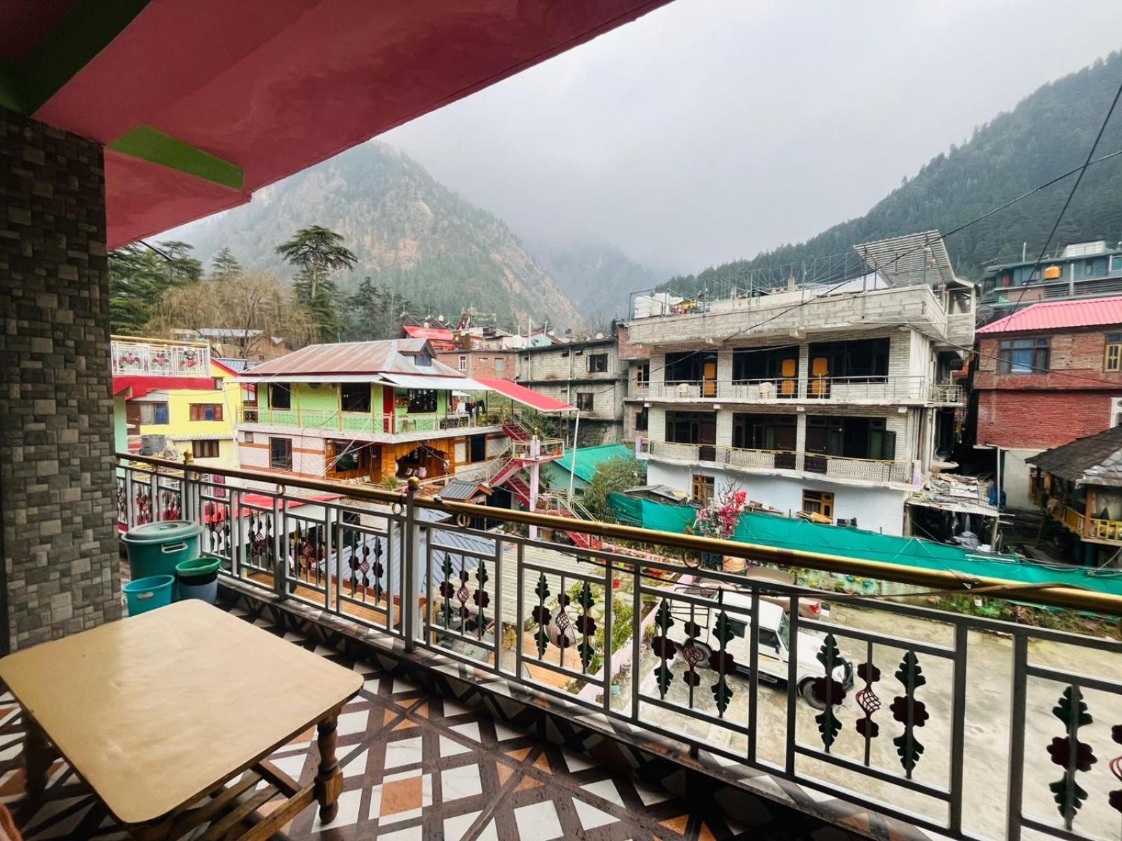 Hotel Dream Valley Kasol #Near Mall Road #River View #Parking #Gaming Zone #Open Terrace #Restaurant Exteriör bild